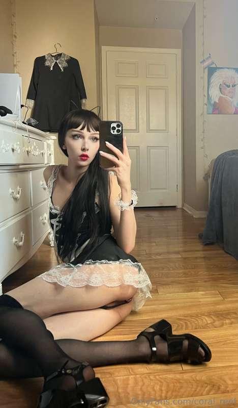 Stuff my ass with your thumb till you make me cum!