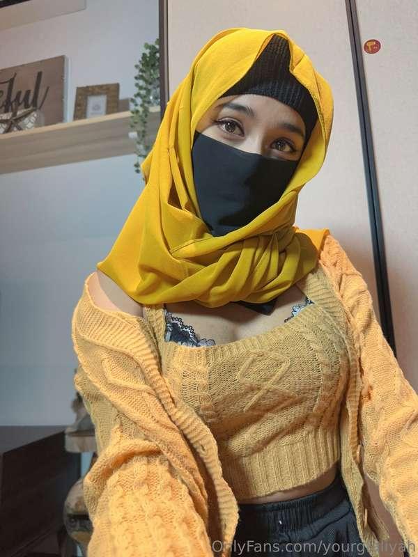 do you love how yellow makes me shine? 💛