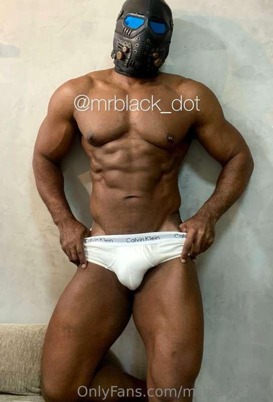 mrblack_dot image #0