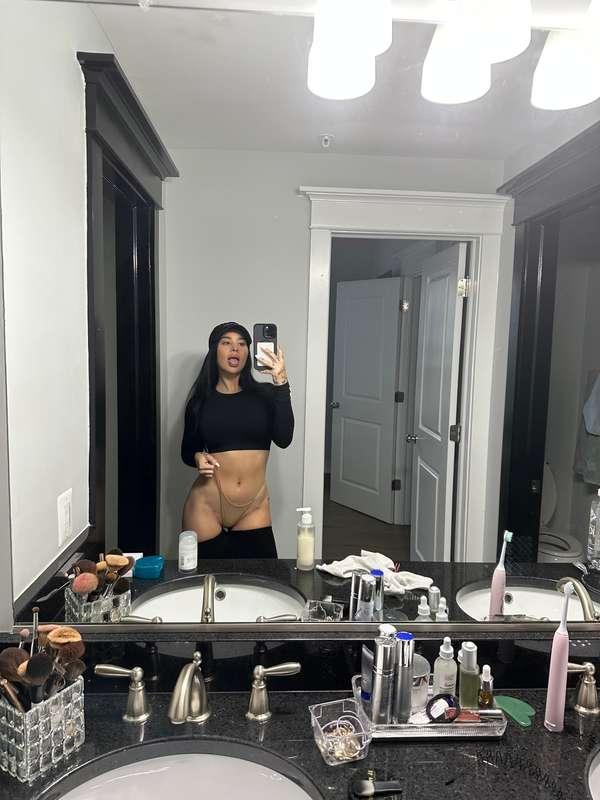 👅👅