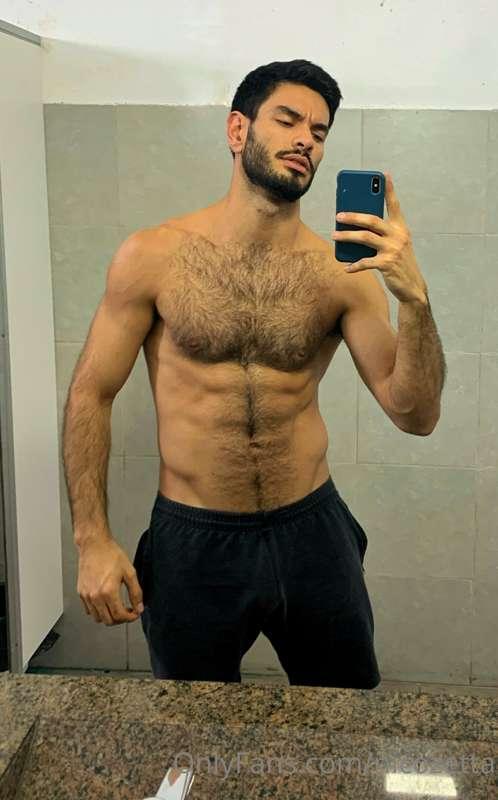 Sweaty day at the gym 🥵