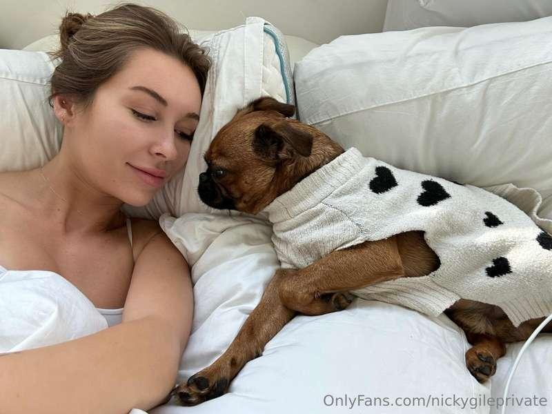 my snuggle bug 🥰 tbh probably the reason im still single 😂