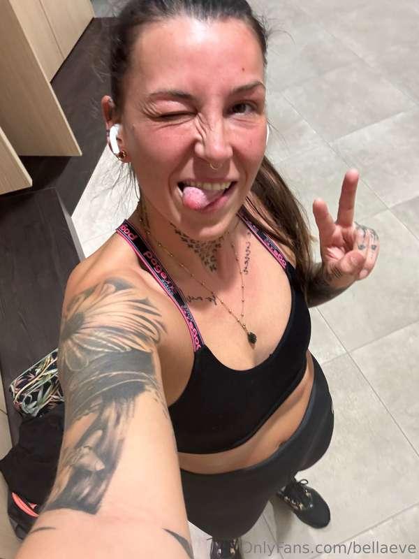 would u care to join me at the gym? i think its boring to tr..