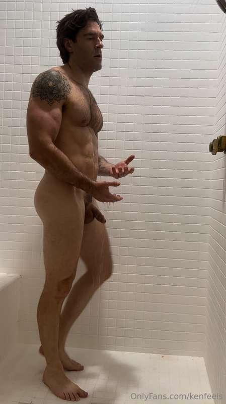 Cum join me in the shower 🚿 I really need someone to help me..