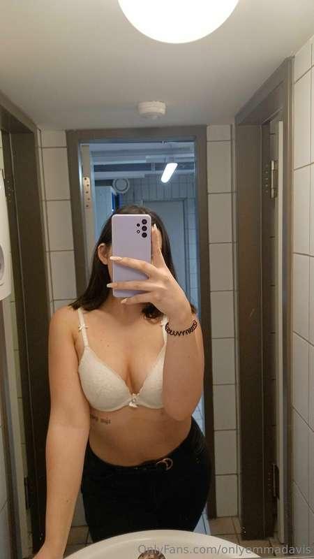 Do you like being naughty in public places?😌