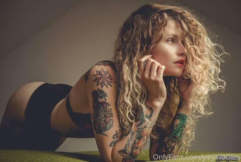 🔥 Nudes, Nudes, Nudes
🔥 Pics & Videos 
🔥 Selfmade stuff
🔥 Sh..