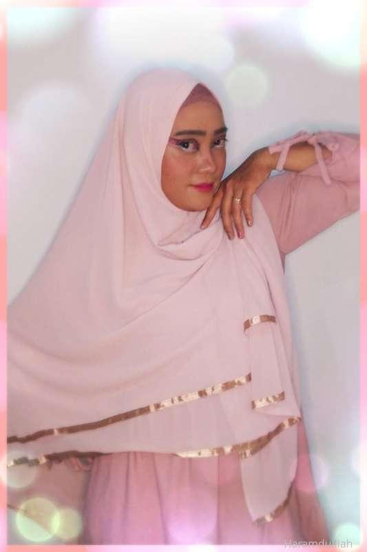 🕌Every wonder what we Muslim girls are wearing under our dre..