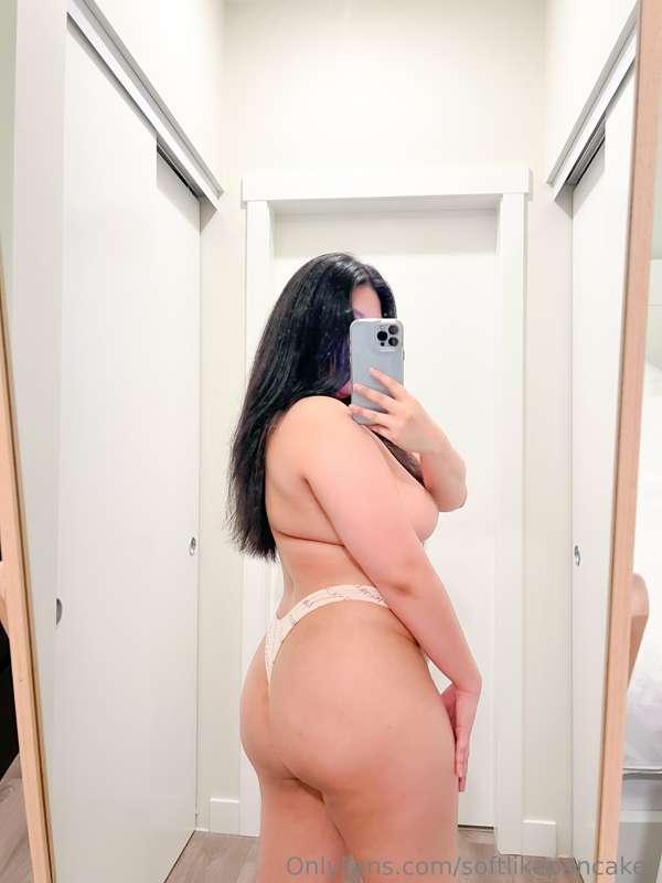 Do you like my new thong? 🥰