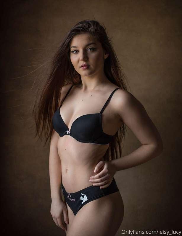 Hey !! New photos ... TOY Included :P check it