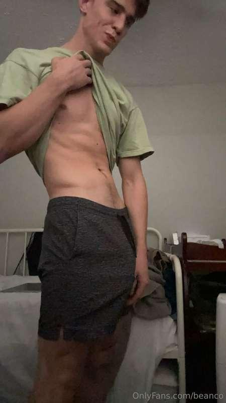 A little photo/vid dump to tell you about the hot video I ma..