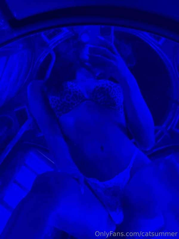 tanning time!💜