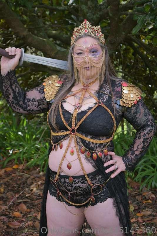 darkqueenofcrows image #3