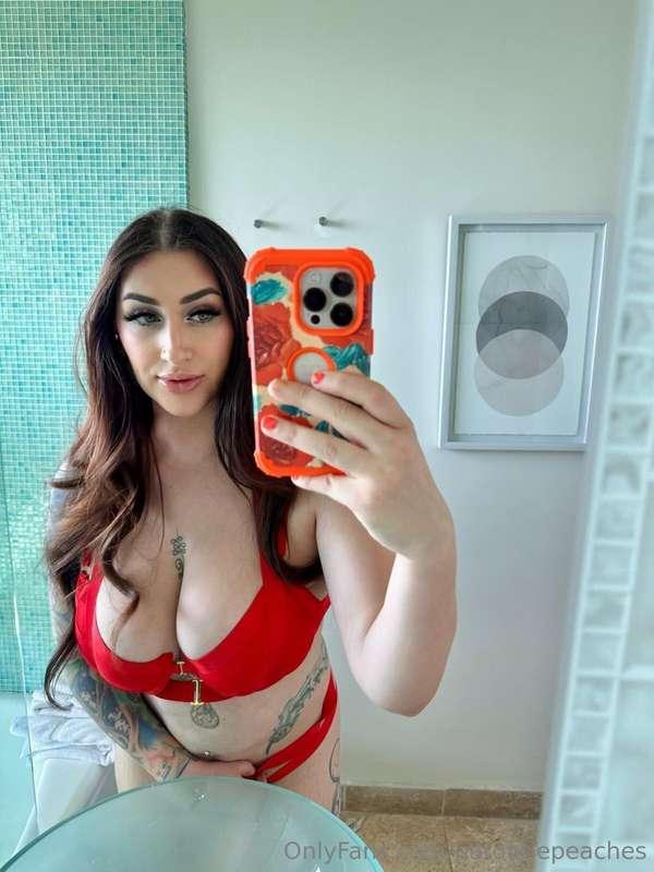 A quick mirror selfie 😘