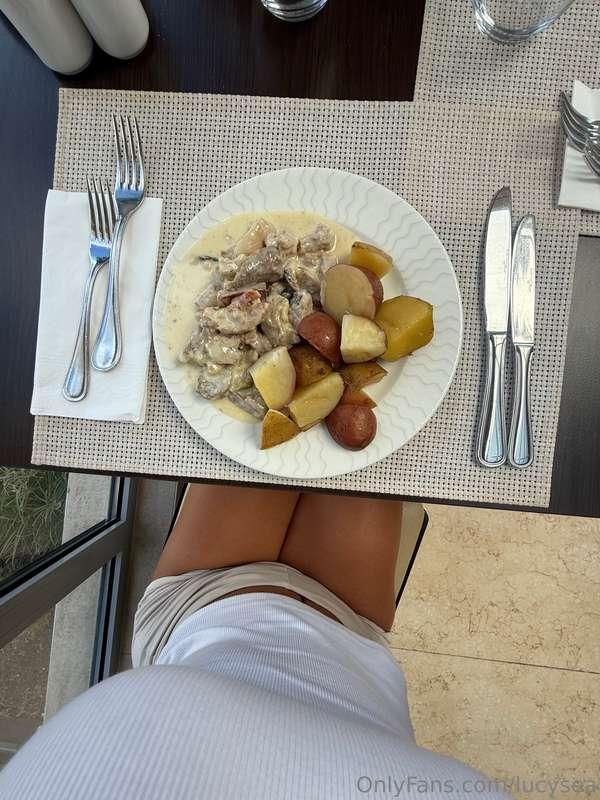 What's your favorite food? 😈🍆