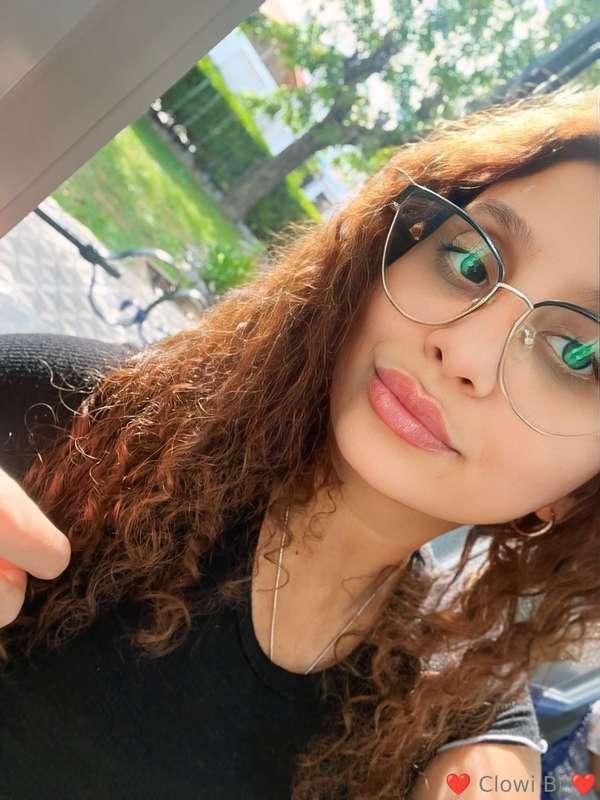 I want to see you masturbate for me in a video call daddy! 🥵..