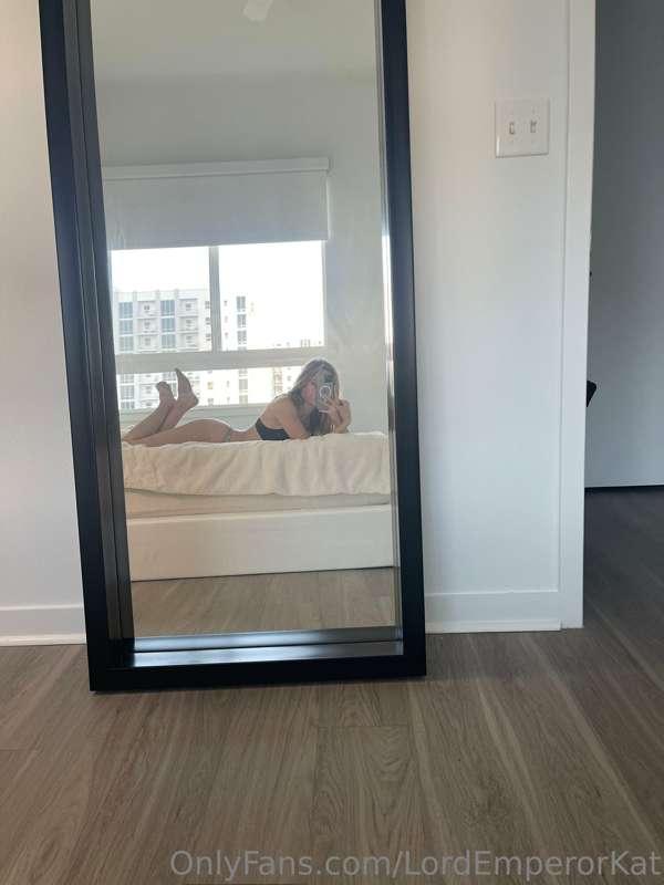 Just chillin, wbu? Tip me 🥺 I’m feeling shy today