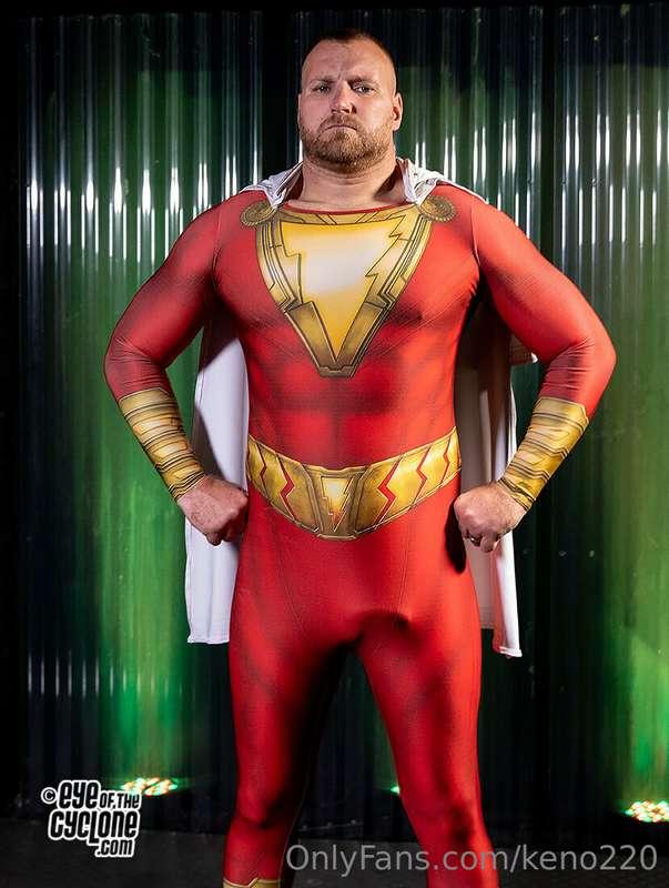 Preview pix of 'BOLT' Superhero, shot for eyeofthecyclone - ..