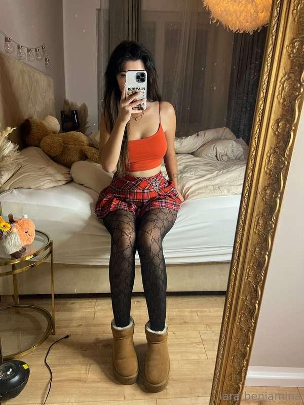 Rate this outfit 1-10 😘