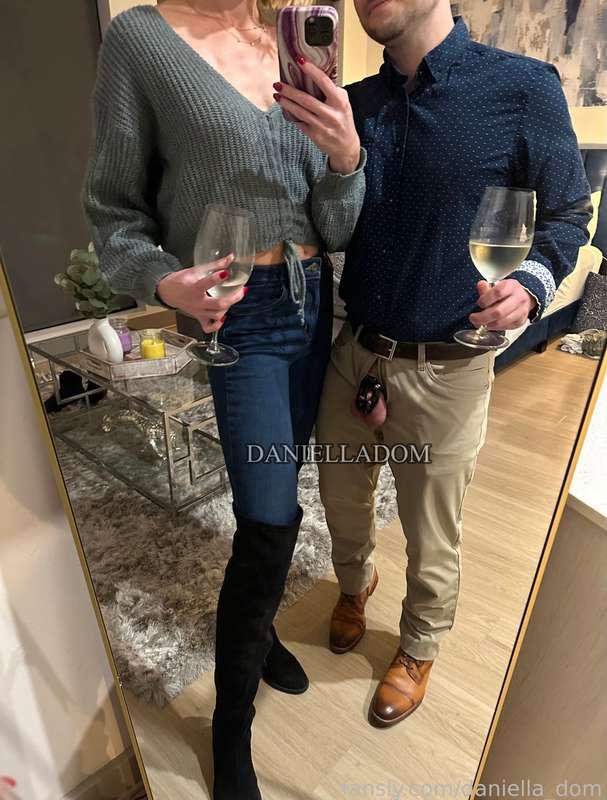It’s date night… and of course you’re going locked!
There’s a chance you could be unlocked at the end of the night, but that depends on your behavior.
What are the rules/conditions for your release?😏🔓
@jamesbigolepeach 

#chastity #femdom #cage #keyholder #couple #flr #domme #submissive #cuck #beta #cuckhold #danielladom 