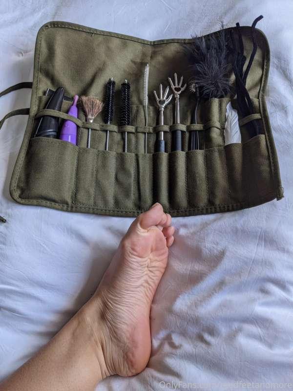 I made an exciting self tickle video today with my good foot..