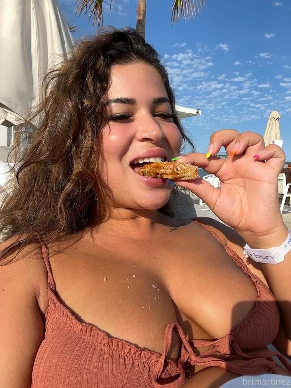 What that mouth do ? 👀😏