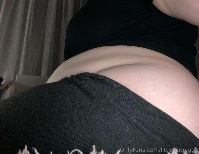 love being fat 😩❤️