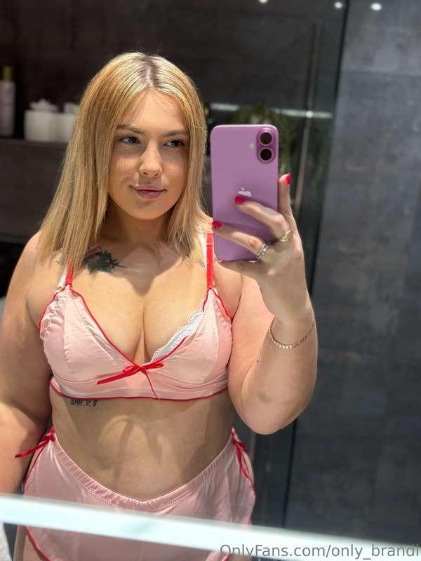 Help me get naked 😍