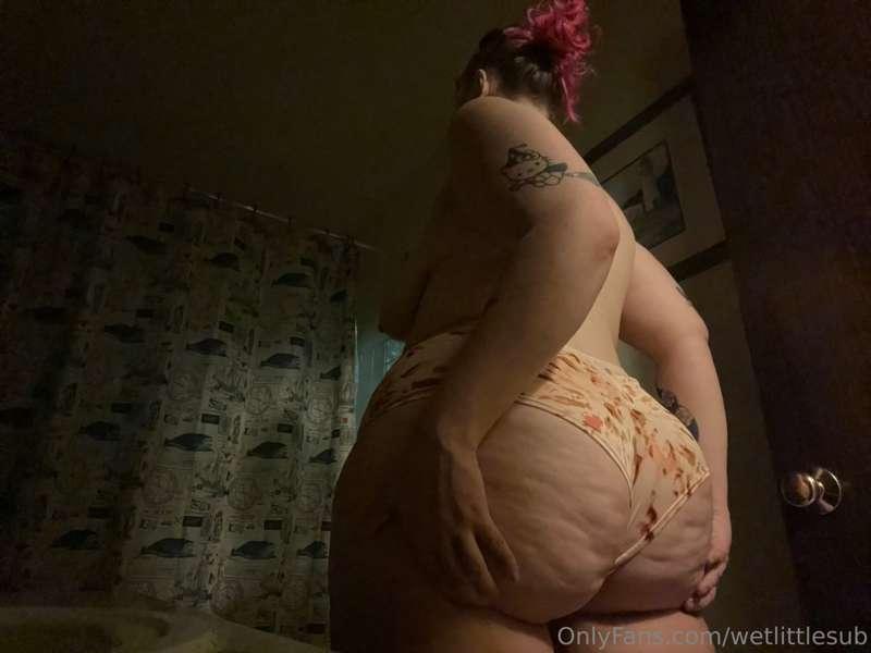 wetlittlesub image #17