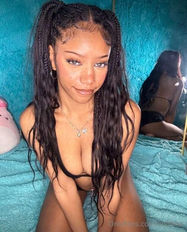 Cute but make it sexy 💕🔥