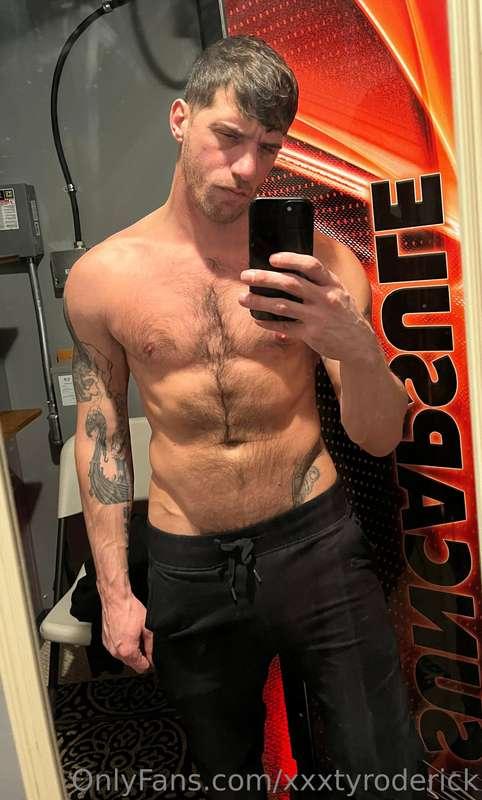Think it’s about time to start my cut as I’ve lost my abs bu..