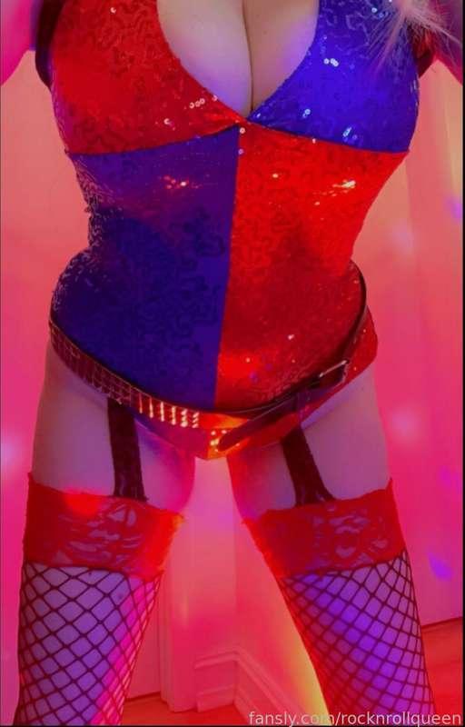rocknrollqueen image #2