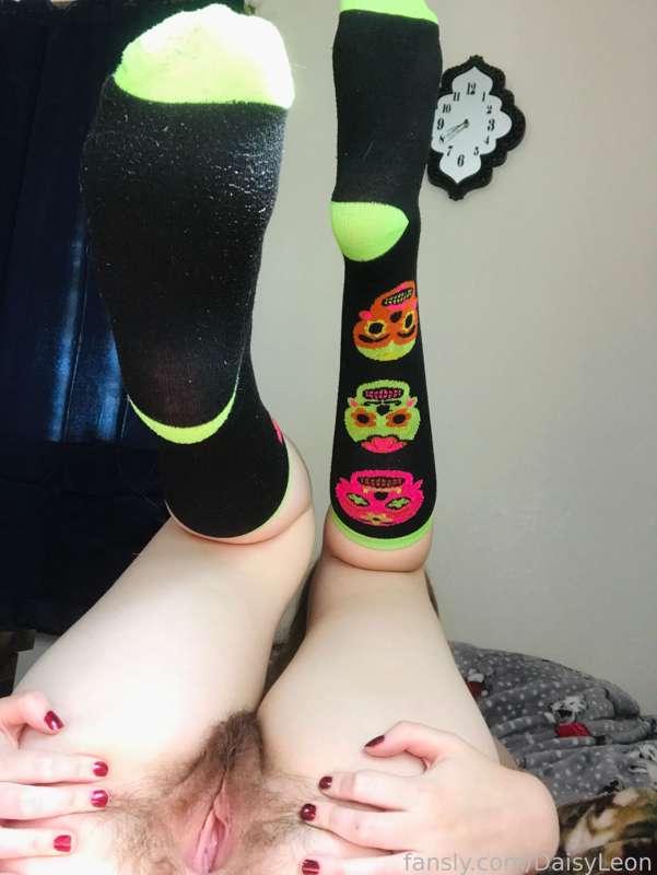 My calavera socks 😜
#fyp #hairy #pussy #asshole #socks #peluda