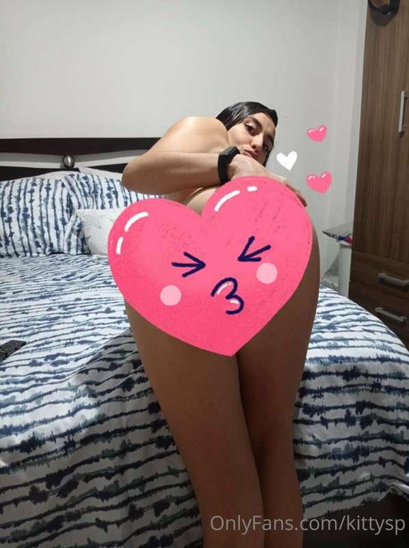 🍑🍑 Would you like to see how my husband fucks me?!! 🍑🍑
