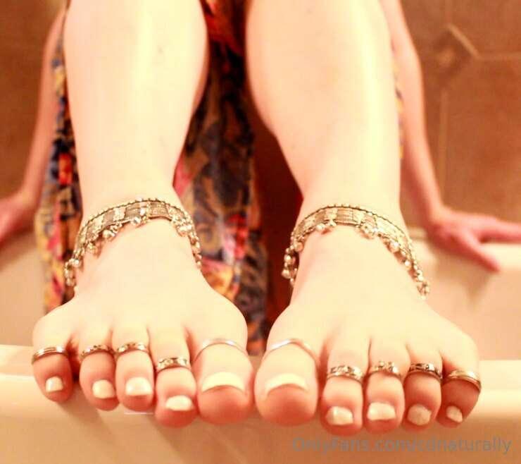 Feet vol. 1..!