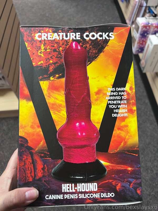 Who wants to see me fuck Hellhound?