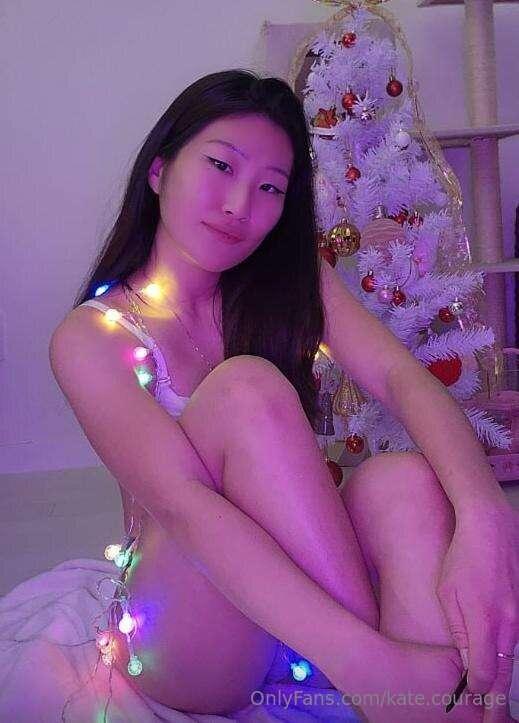 Take a look at my asian pussy @jandiasia #advertising