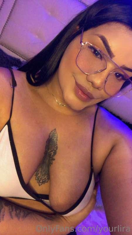 Do i look hot?