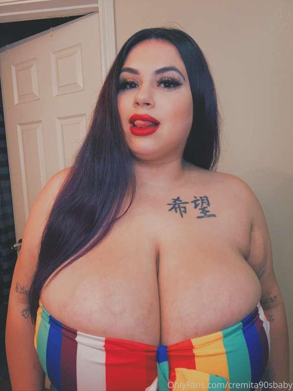 Titty drop in this top later tonight? 
Titty fuck video soon..