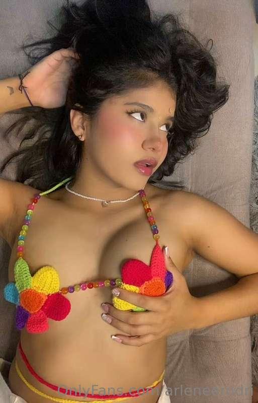 Muahhh send me an emoji in my dm's let's play 💋