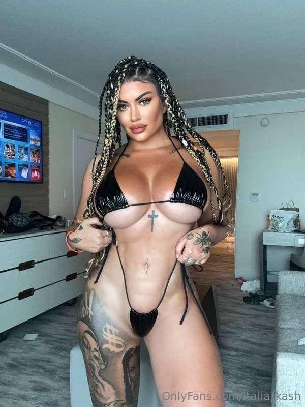 Bikini season 👙
