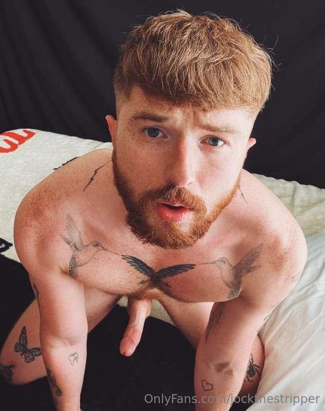 Do I look pretty on my knees?? 