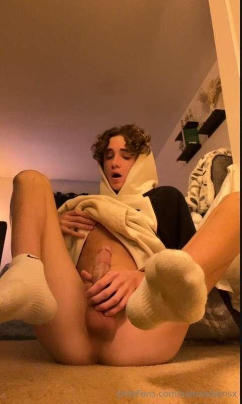 Swipe too see me cum  on my camera 💦💦