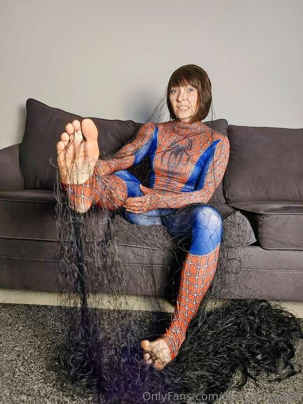 I hope I can break free of this super sticky web...