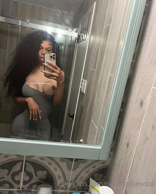 2 tits lol