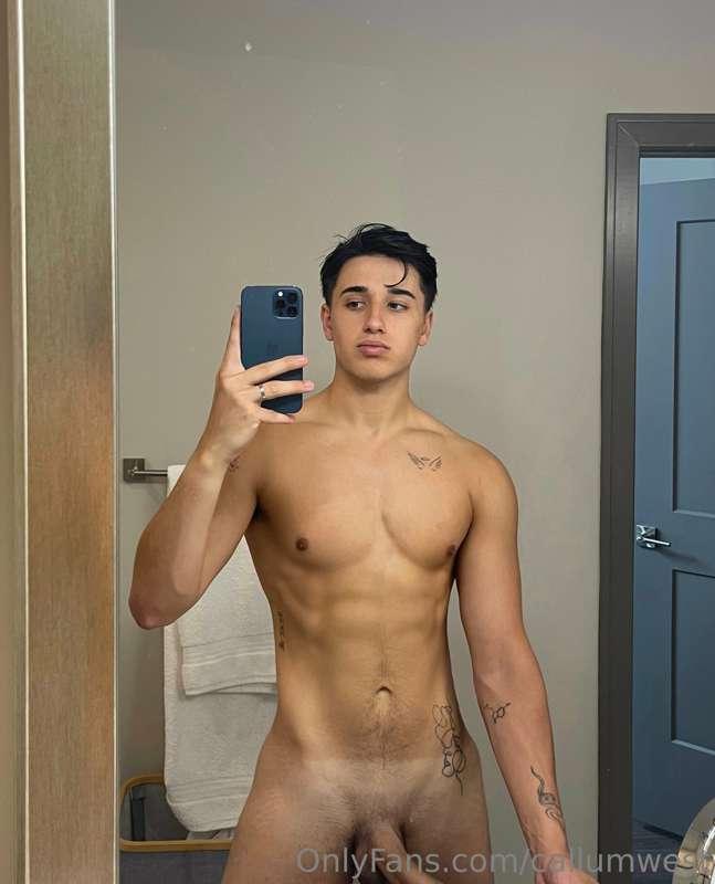 Any volunteer to be on you knees ? 🙈