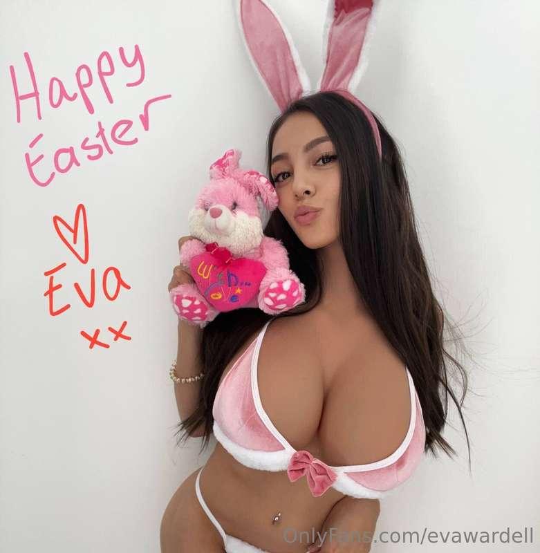Happy Easter to all my amazing fans! Hope your day is filled..