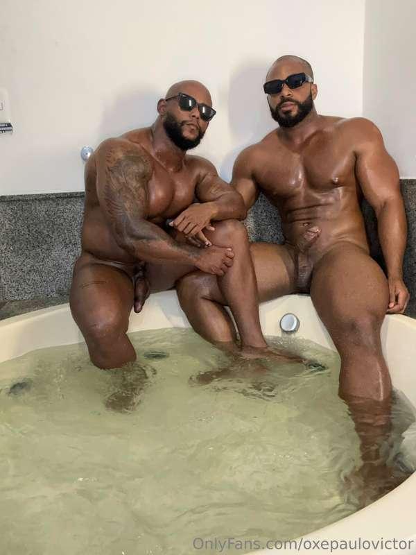 TWO BLACK BODYBUILDERS FUCKING VERY HOT, that's what you lik..