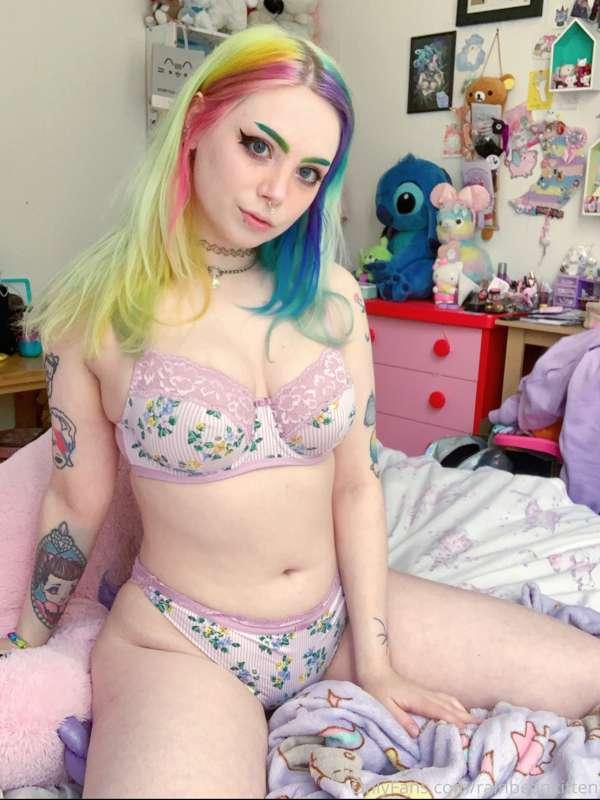 I neeeeeed more lingerie sets!😍✨
