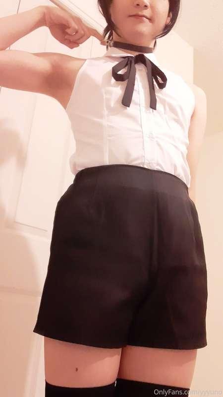 "My name is Reze. What's yours?"

Cosplay of Reze from Chain..