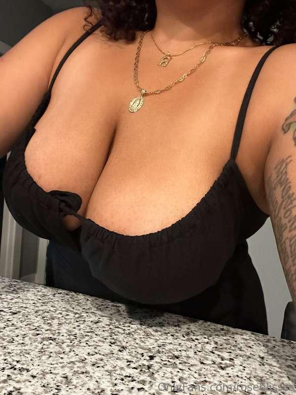 imagine your hands on them 👐🏽